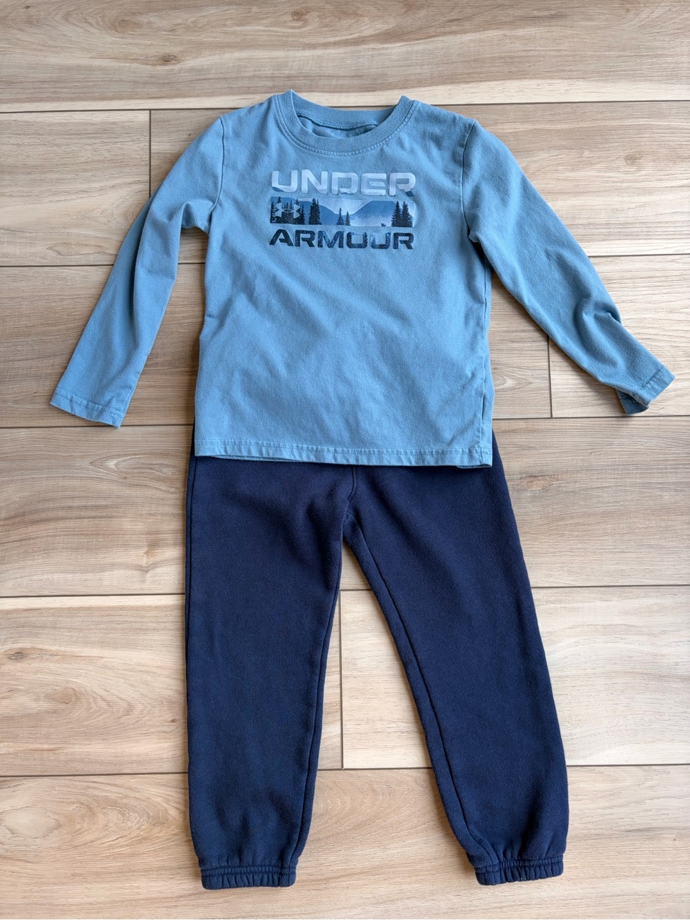 Boys Under Armour Bundle! - Picture 9 of 14